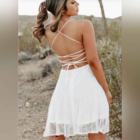 Ivory Lace and Sequin Lace Back Dress with Cowl Neck size Large - Picture 2 of 8